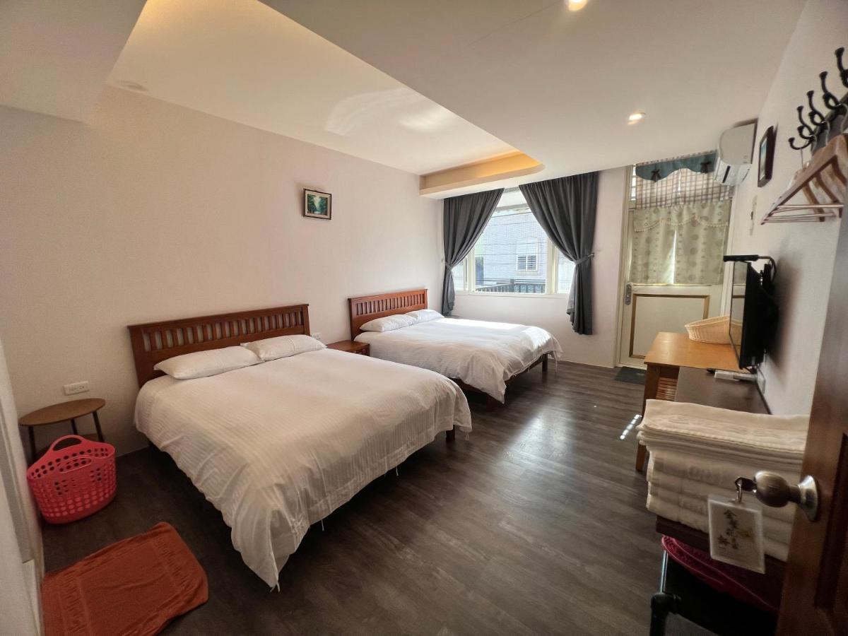 Golden Flower Homestay Yuli Extérieur photo